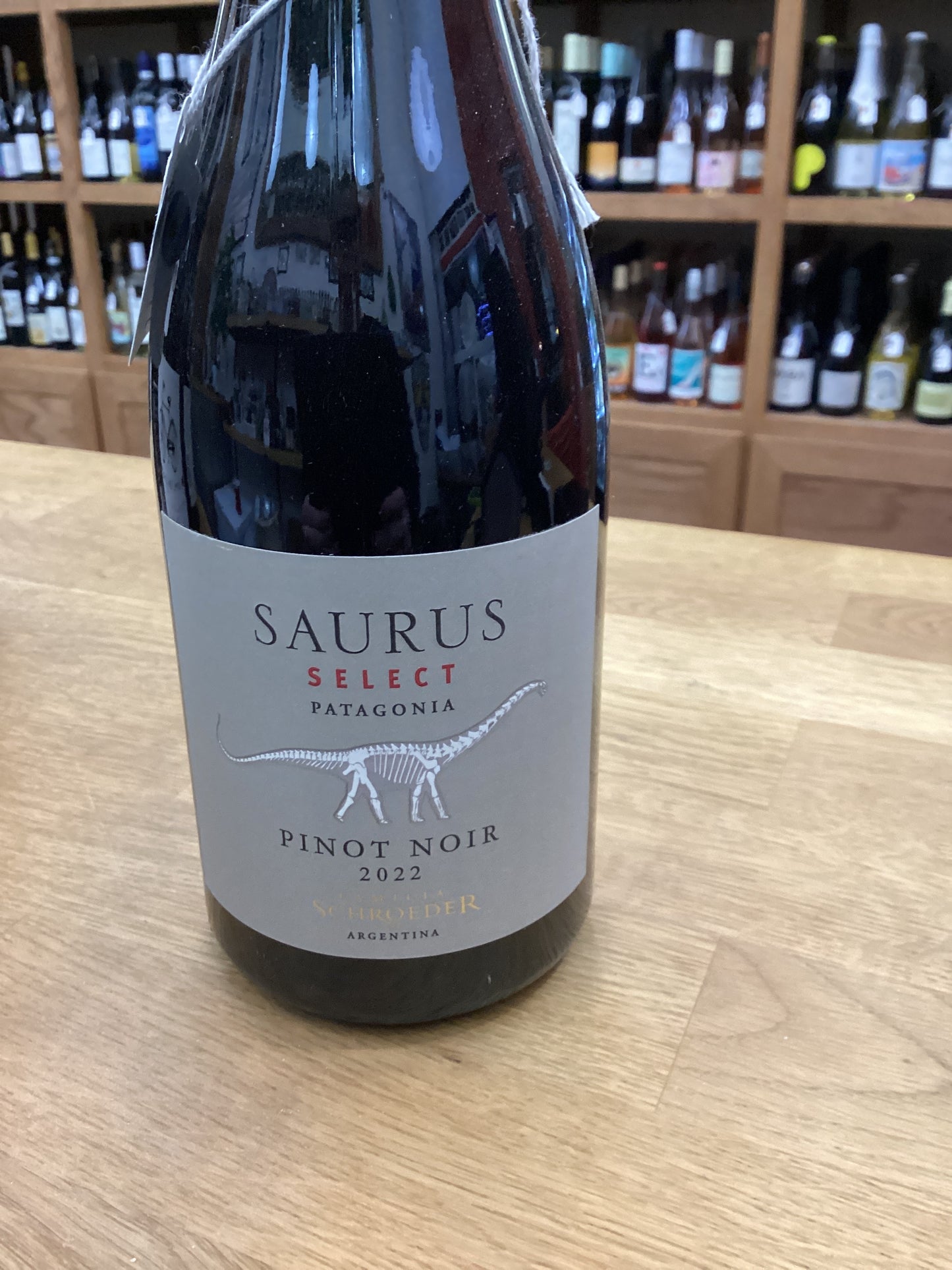 Familia Schroeder - 'Saurus' Select Pinot Noir 2021