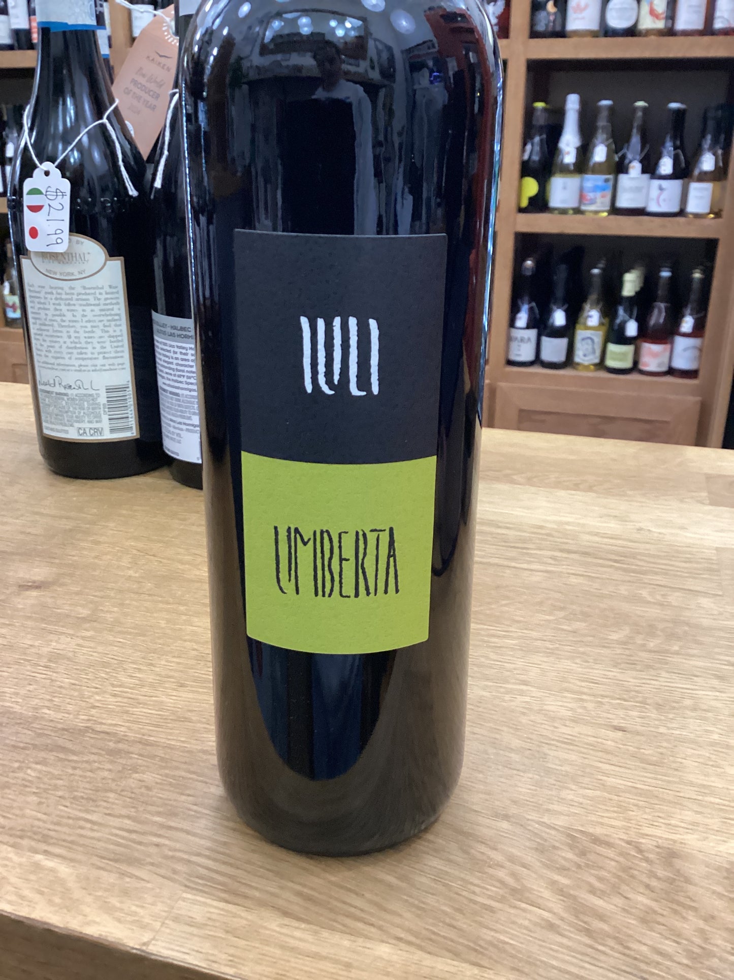 Iuli Umberta - Vino Rosso